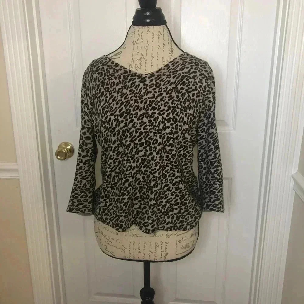 Leopard sweater /designers original ply